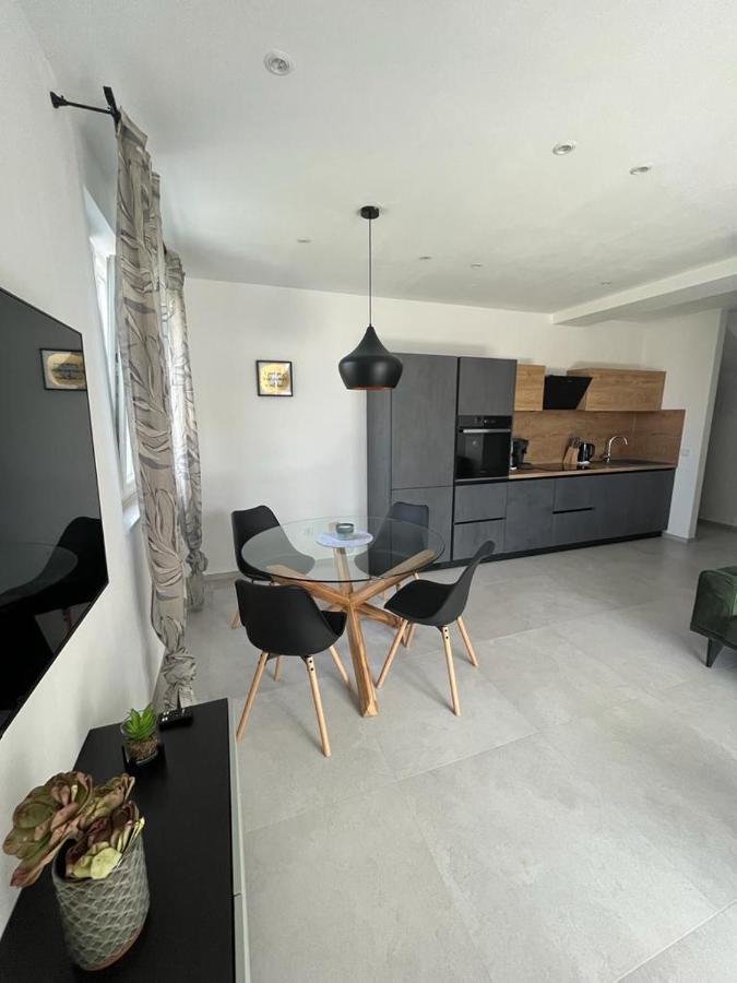 Haus Dalmatia With Heated Pool Apartment Bibinje Luaran gambar